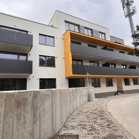 Air-Conditioned 2 Room Apartment, With Terrace, Rovinka 203 ภายนอก รูปภาพ