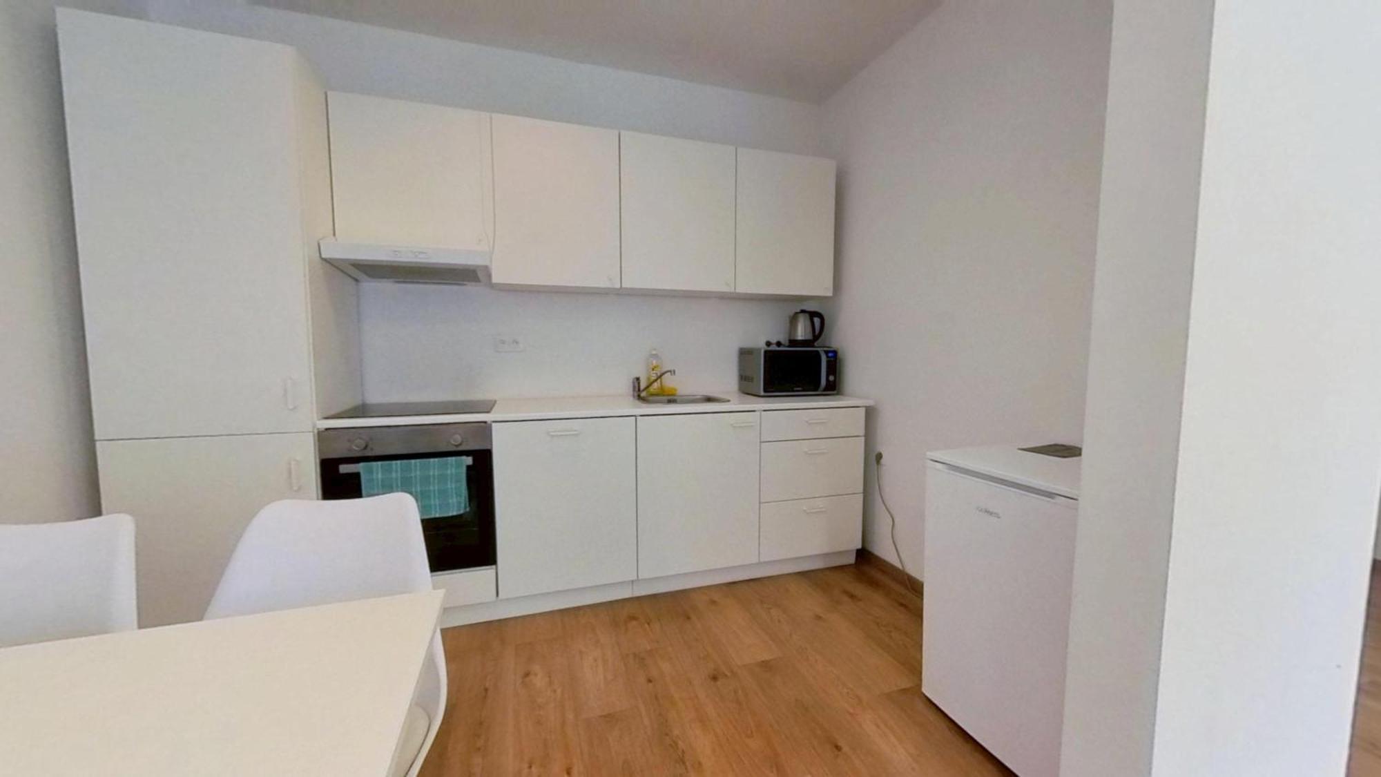 Air-Conditioned 2 Room Apartment, With Terrace, Rovinka 203 ภายนอก รูปภาพ
