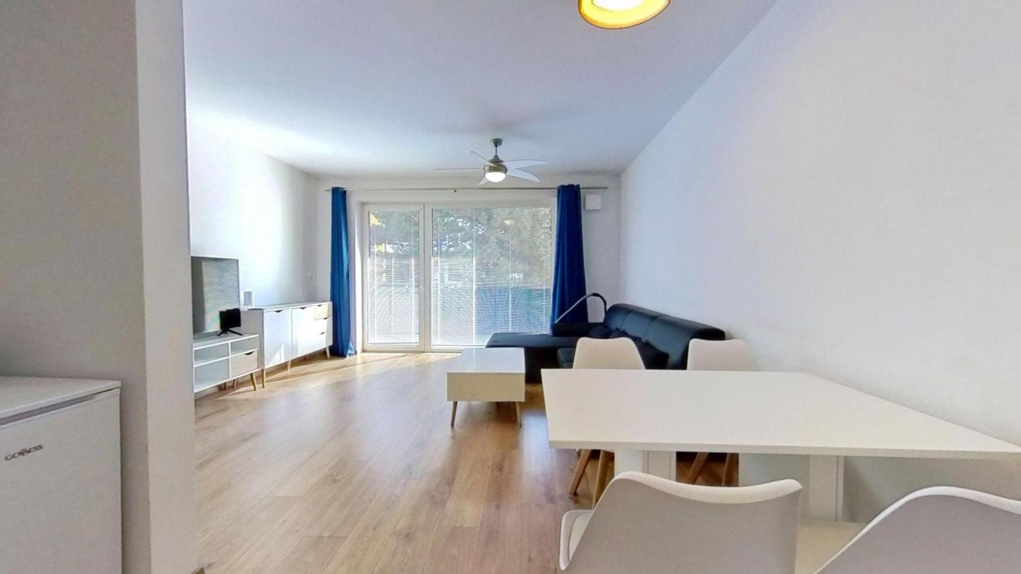Air-Conditioned 2 Room Apartment, With Terrace, Rovinka 203 ภายนอก รูปภาพ